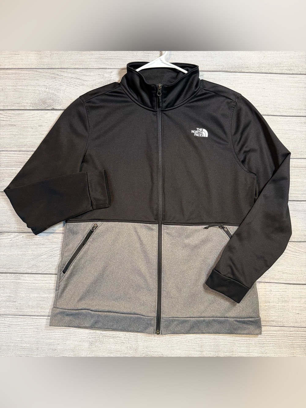 The North Face Women's Black & Gray Two-Tone Full-Zip Jacket